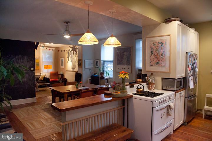 5603 Pilgrim Road Baltimore, MD 21214 - Photo 6 of 15 Kitchen