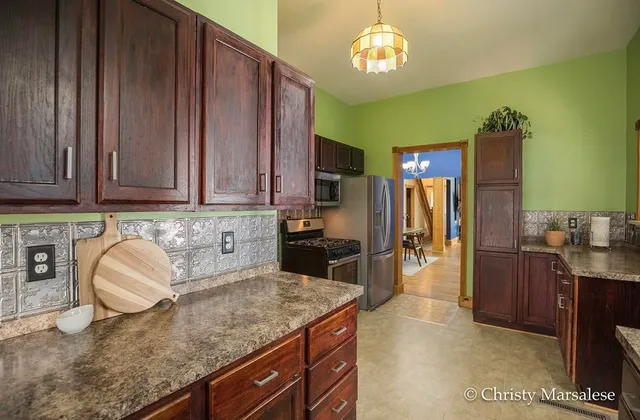 $200,000 | 917 South Bridge Street, Belding, MI 48809