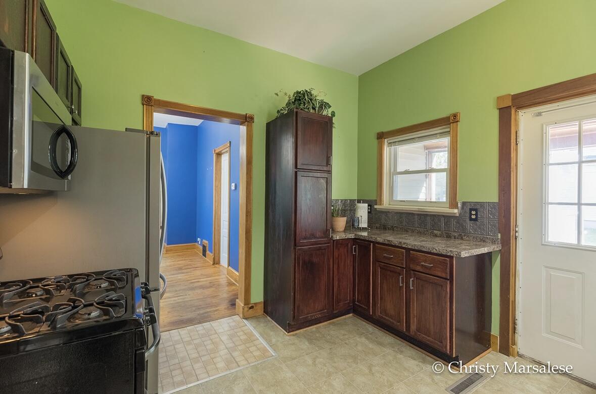 917 South Bridge Street Belding, MI 48809 - Photo 27 of 69 IMG_5699