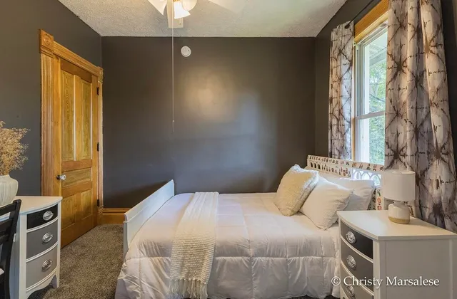 $200,000 | 917 South Bridge Street, Belding, MI 48809