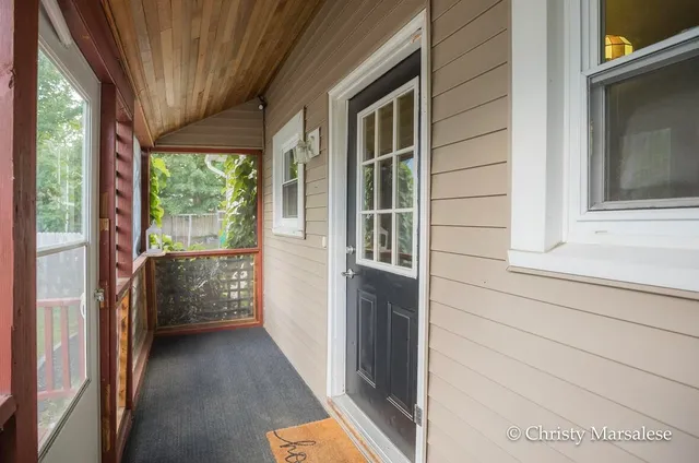 $200,000 | 917 South Bridge Street, Belding, MI 48809