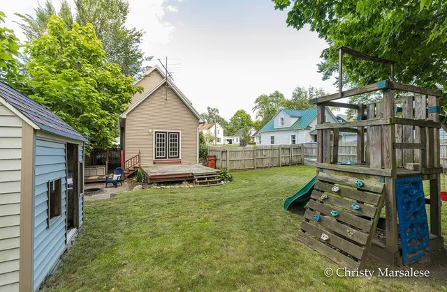 $200,000 | 917 South Bridge Street, Belding, MI 48809