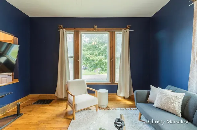 $200,000 | 917 South Bridge Street, Belding, MI 48809