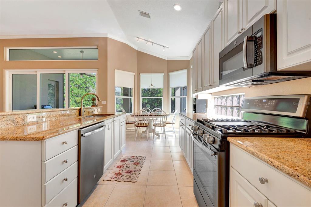 6659 Pebble Beach Way Lakewood Ranch, FL 34202 - Photo 23 of 37 Gallery Image 23