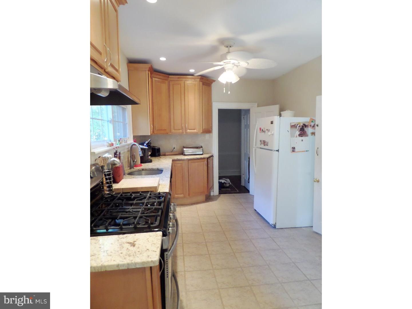 214 Hewett Road Wyncote, PA 19095 - Photo 11 of 24