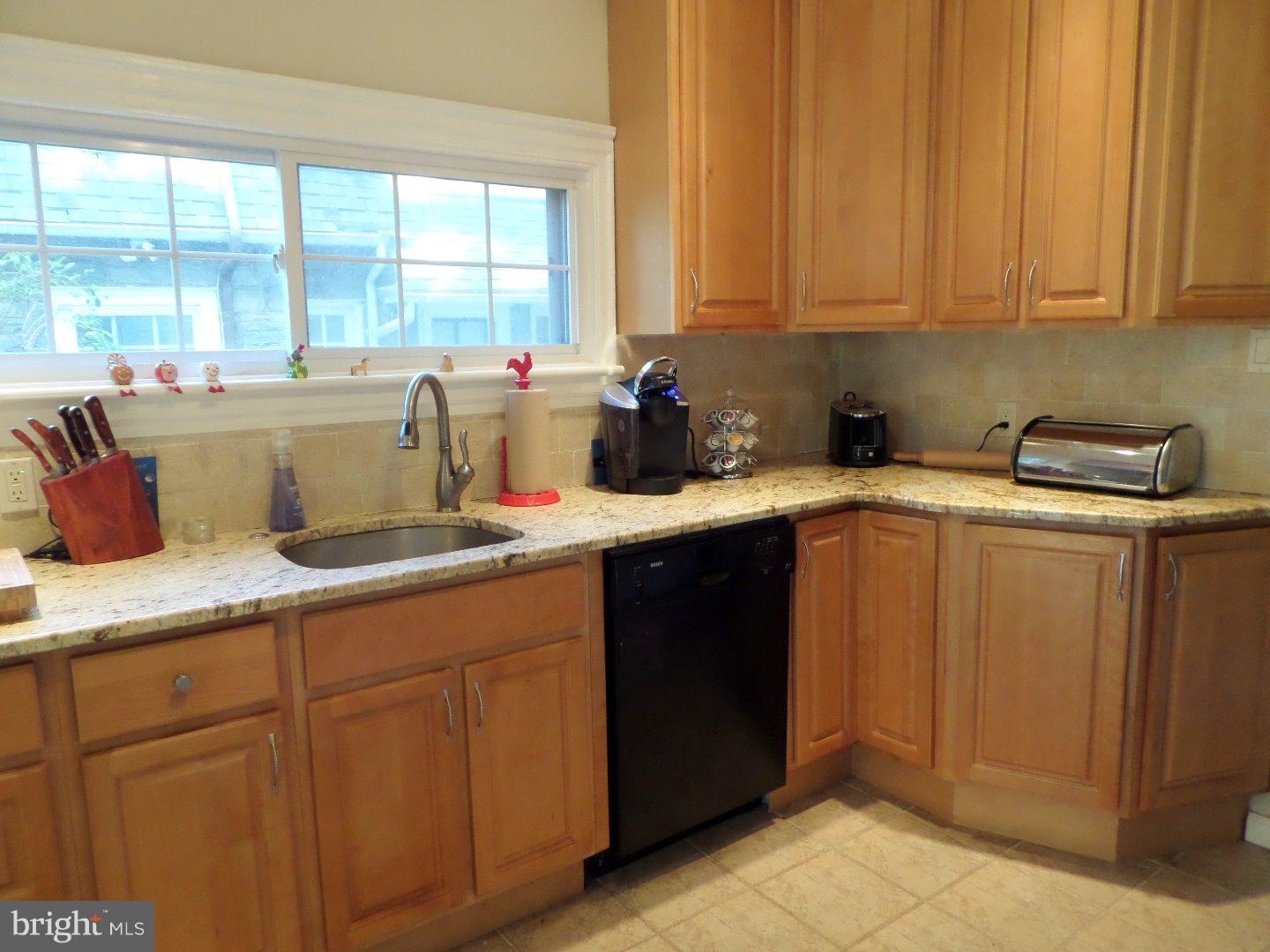 214 Hewett Road Wyncote, PA 19095 - Photo 14 of 24