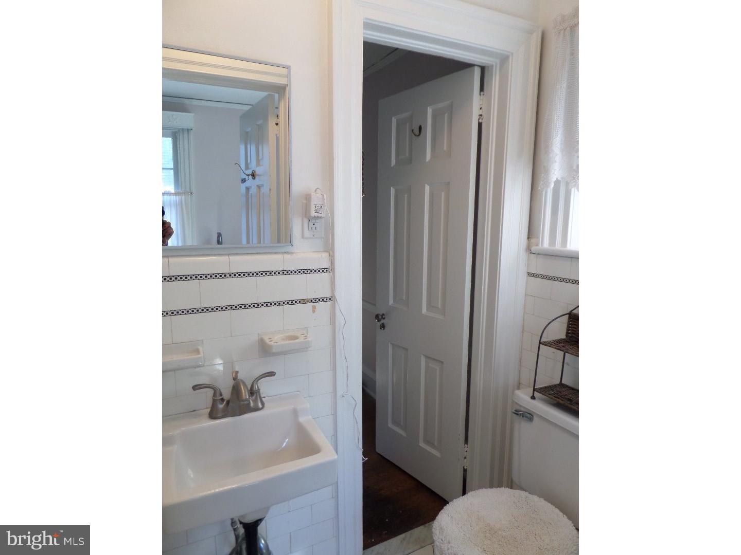 214 Hewett Road Wyncote, PA 19095 - Photo 18 of 24