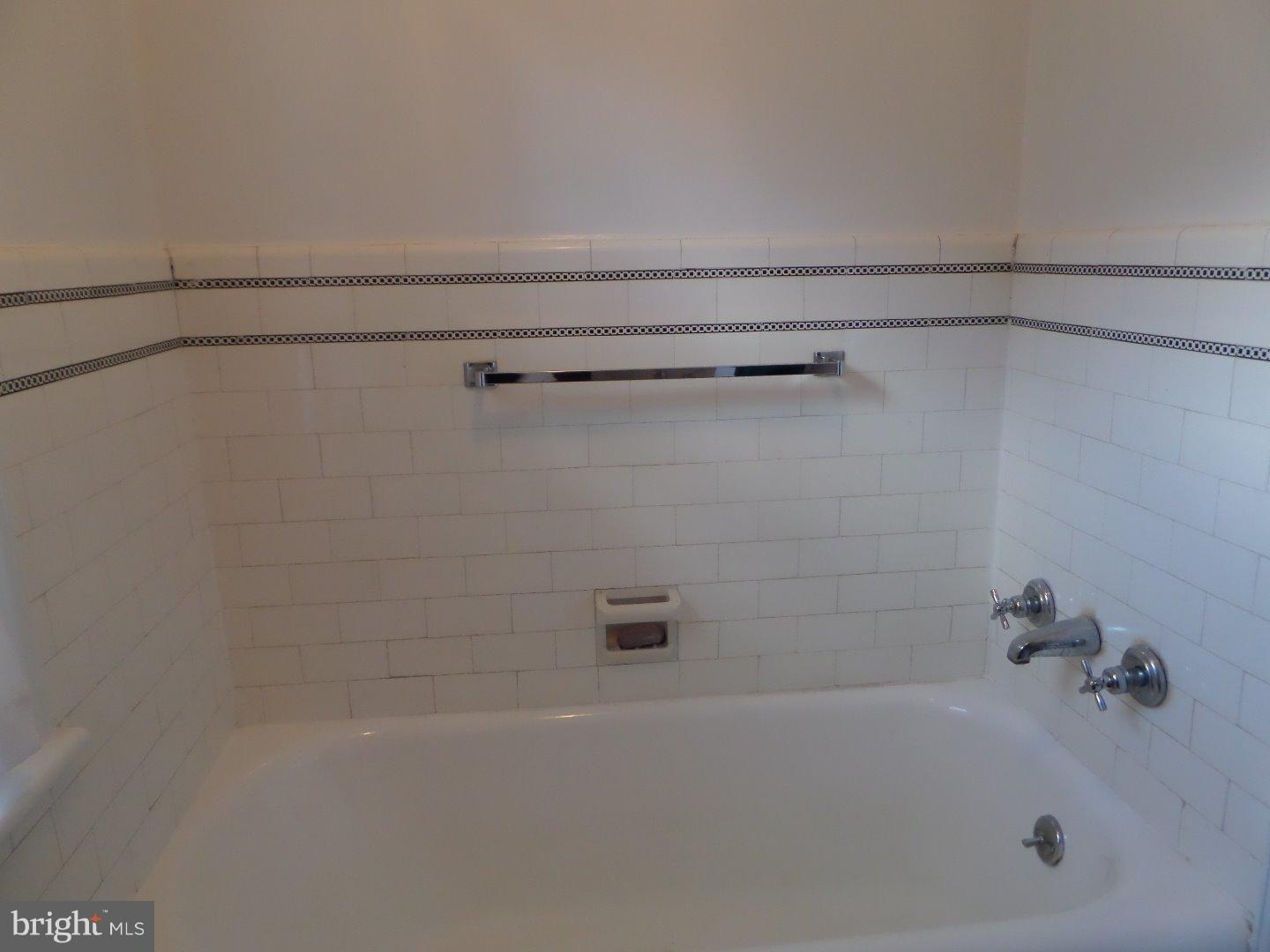 214 Hewett Road Wyncote, PA 19095 - Photo 22 of 24