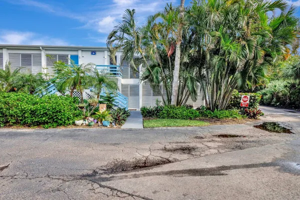 $3,200 | 11000 South Ocean Drive, Unit 1D, Jensen Beach, FL 34957