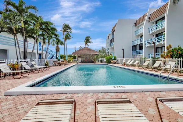 $3,200 | 11000 South Ocean Drive, Unit 1D, Jensen Beach, FL 34957