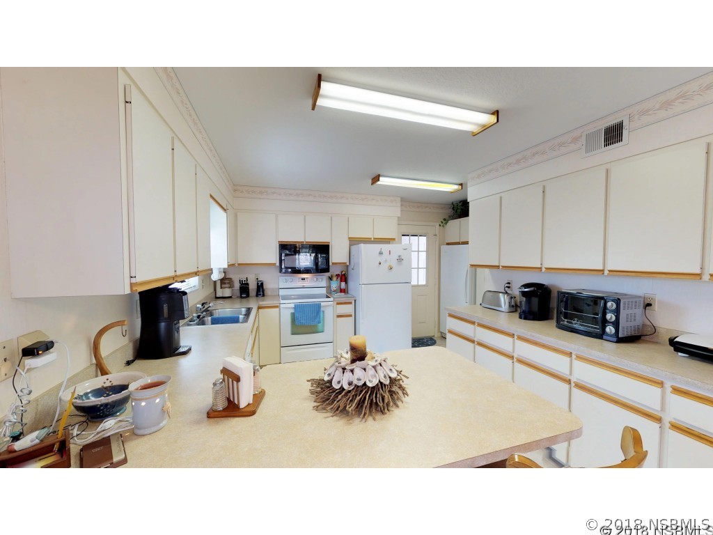 175 Lewis Street Edgewater, FL 32141 - Photo 10 of 17 Gallery Image 10