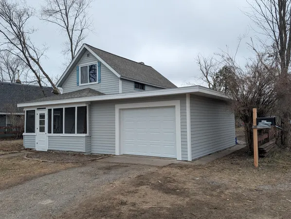 $168,900 | 1213 Irvine Avenue Northwest, Bemidji, MN 56601