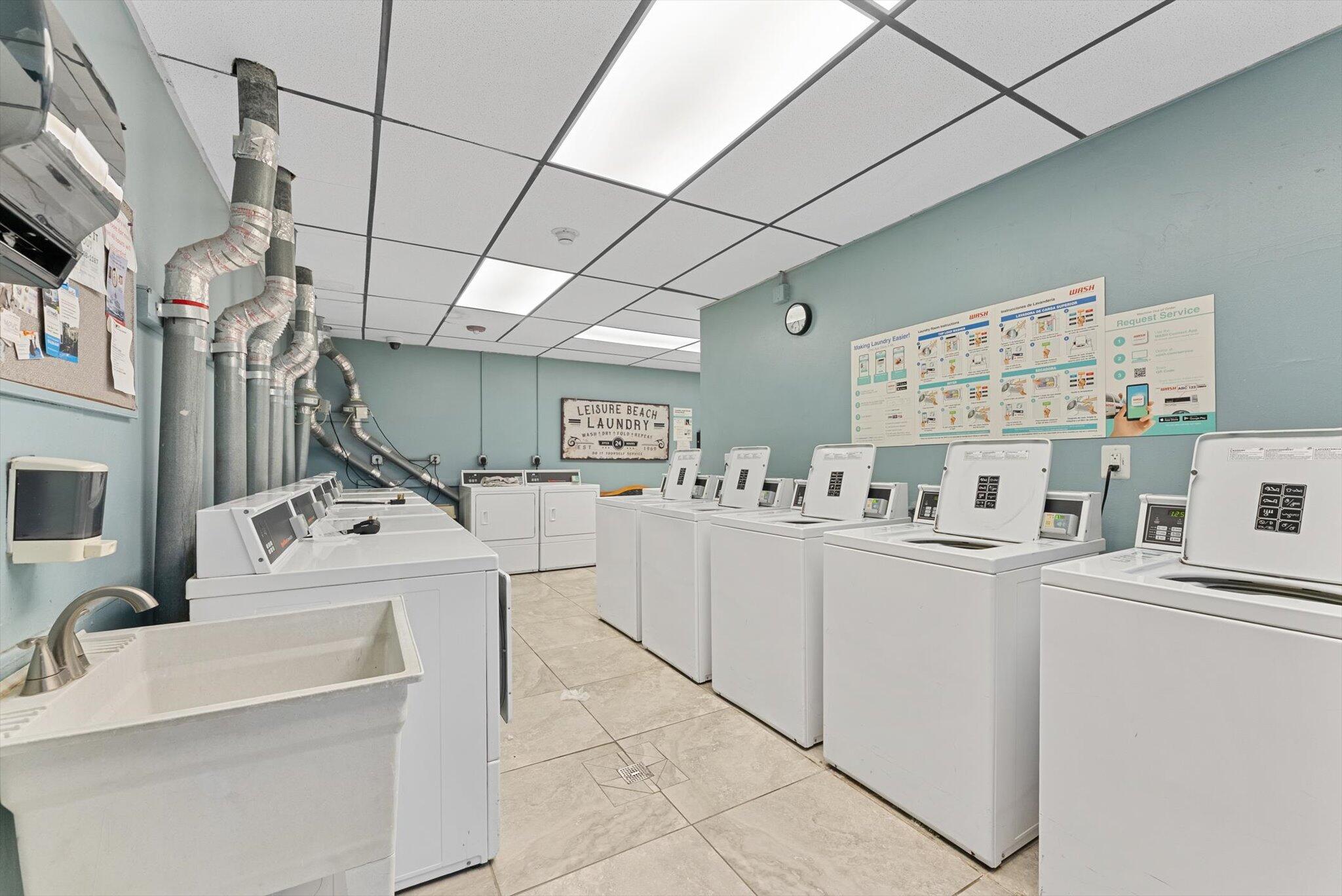 200 South Birch Road, Unit 204 Fort Lauderdale, FL 33316 - Photo 11 of 21 Laundry