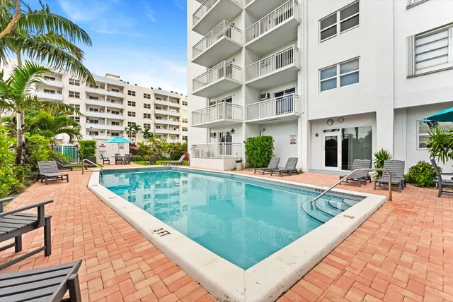 $2,000 | 200 South Birch Road, Unit 204, Fort Lauderdale, FL 33316