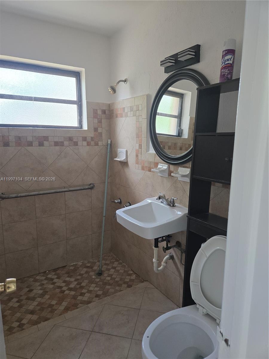 7840 Southwest 23rd Street Miami, FL 33155 - Photo 11 of 15