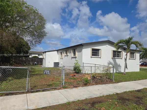 $775,000 | 7840 Southwest 23rd Street, Miami, FL 33155