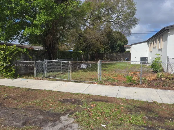 $775,000 | 7840 Southwest 23rd Street, Miami, FL 33155