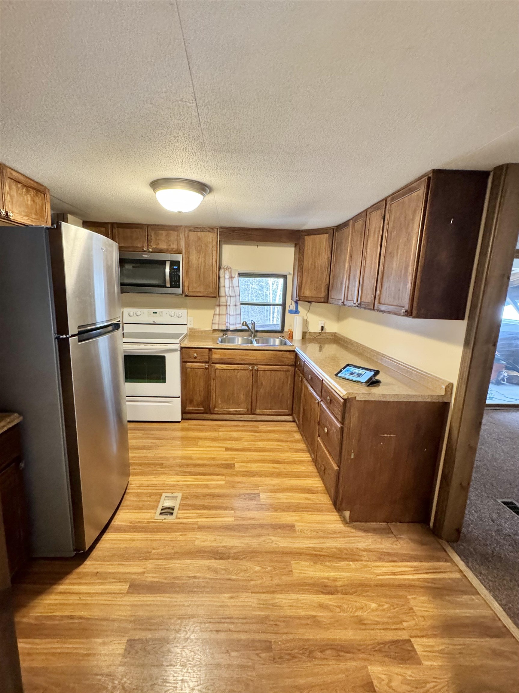 305 Richmond Road, Unit 1 Winchester, NH 03470 - Photo 3 of 18