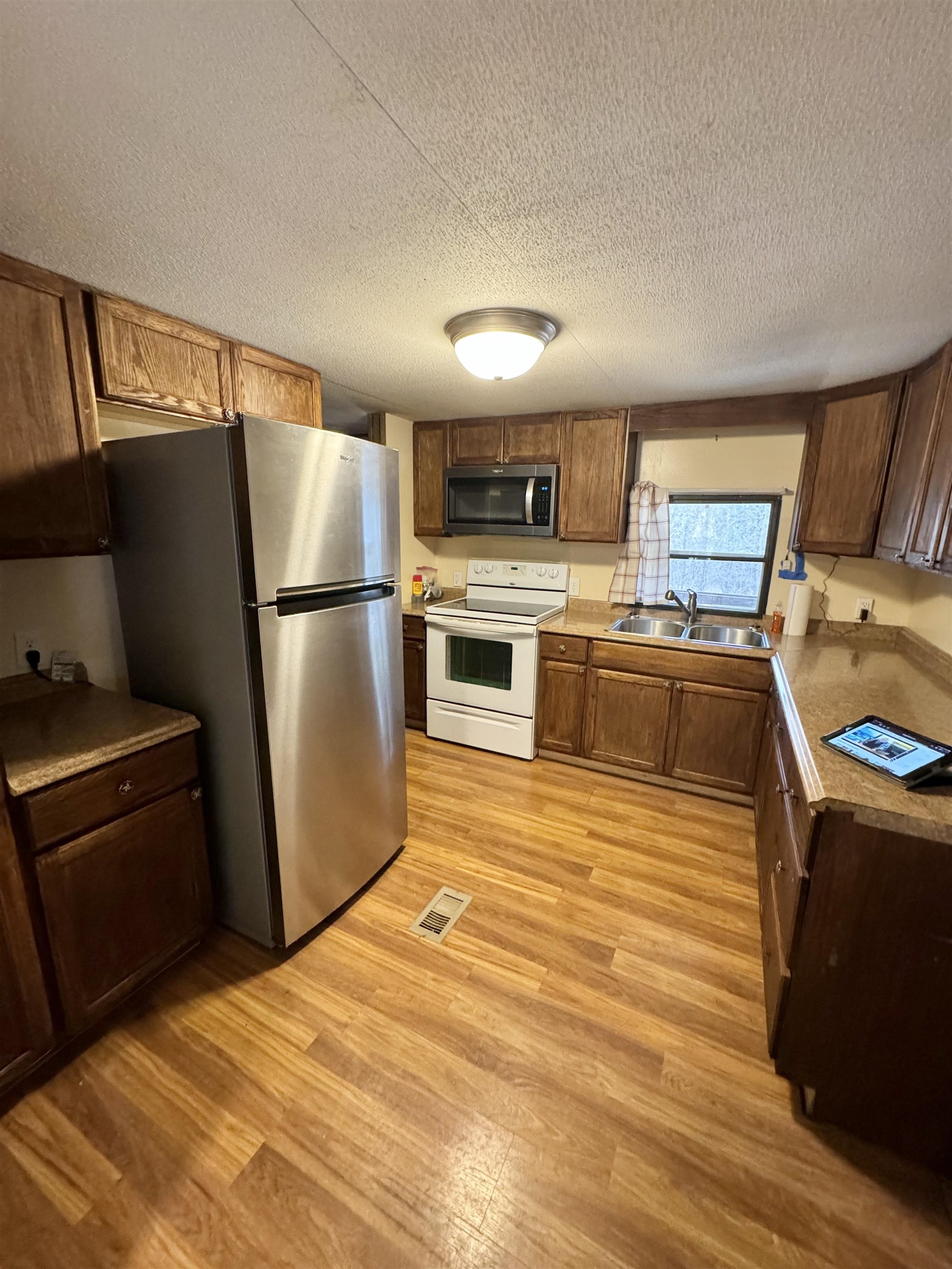 305 Richmond Road, Unit 1 Winchester, NH 03470 - Photo 4 of 18