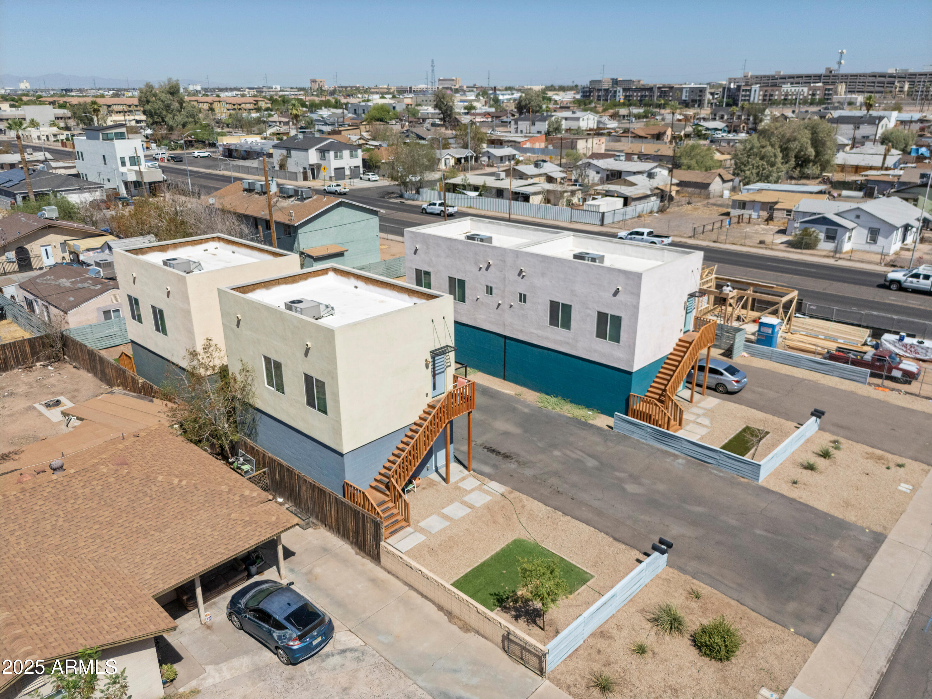 1106 South Montezuma Avenue Phoenix, AZ 85003 - Photo 6 of 15 an aerial view of a house with a ocean view