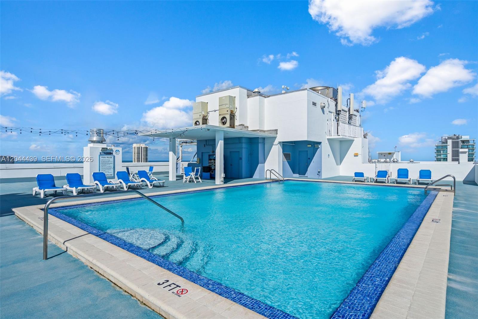 401 69th Street, Unit 1012 Miami Beach, FL 33141 - Photo 3 of 33