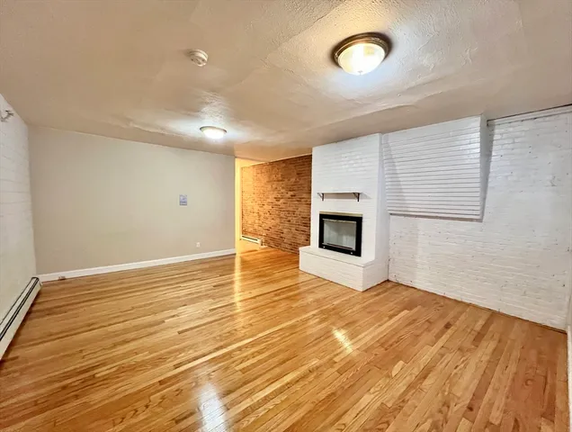 $2,800 | 337 Beacon Street, Unit 1, Boston, MA 02116