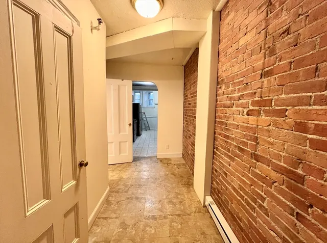 $2,800 | 337 Beacon Street, Unit 1, Boston, MA 02116