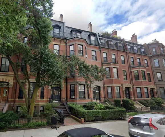 $2,800 | 337 Beacon Street, Unit 1, Boston, MA 02116