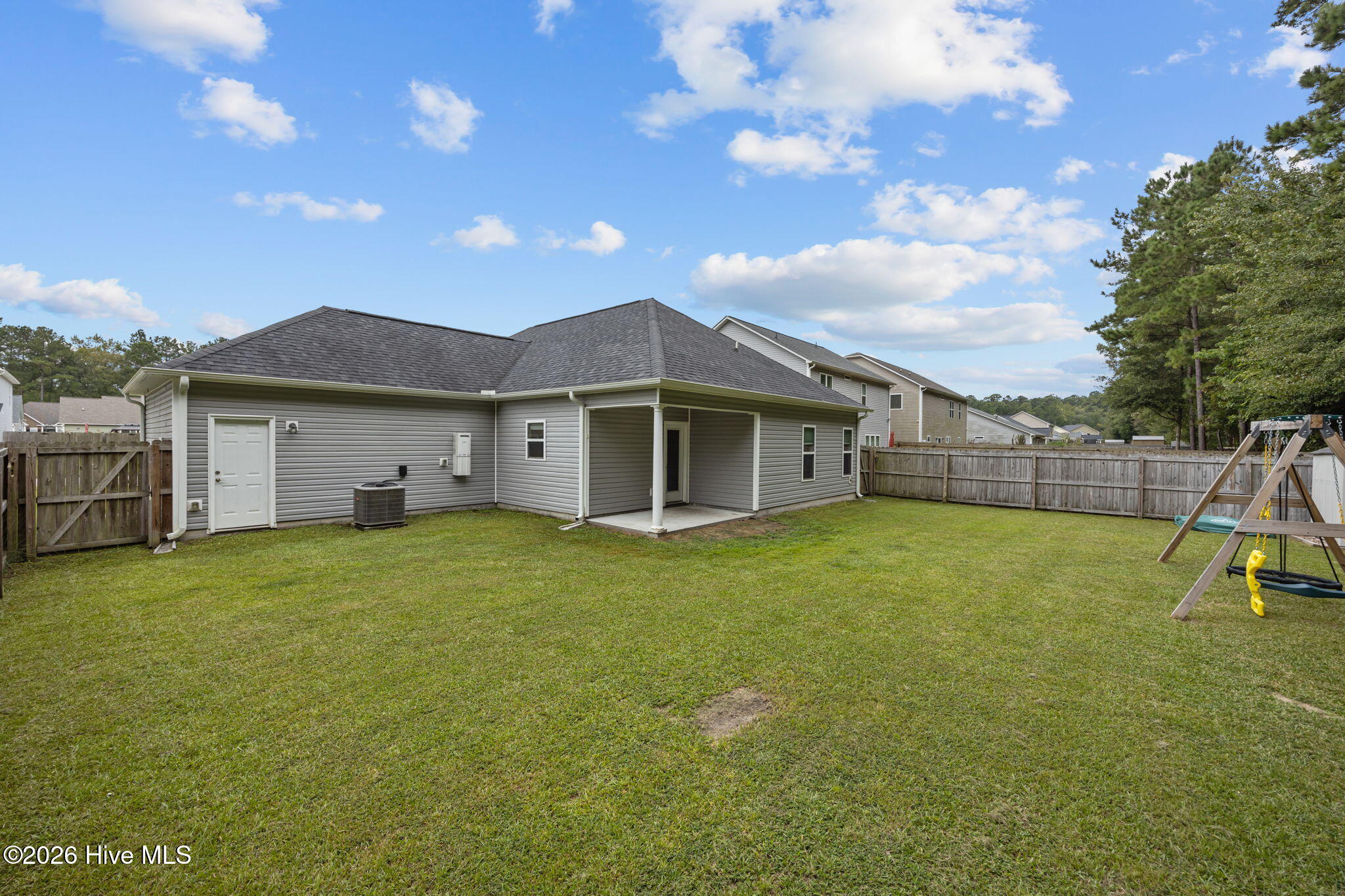 322 Station House Road New Bern, NC 28562 - Photo 4 of 36 Backyard