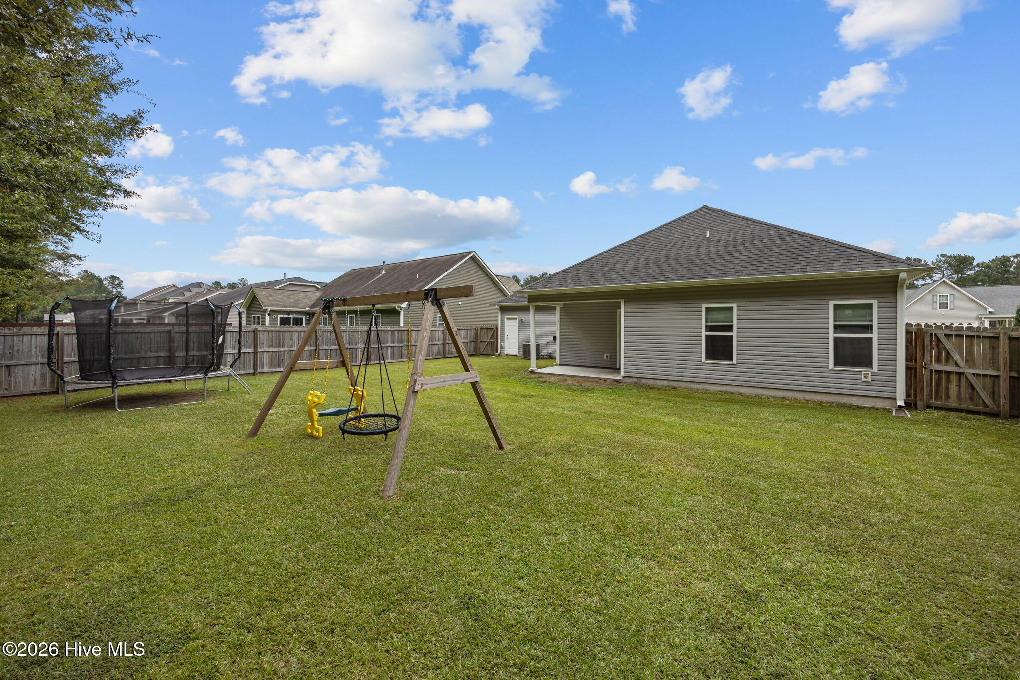 322 Station House Road New Bern, NC 28562 - Photo 5 of 36 Backyard