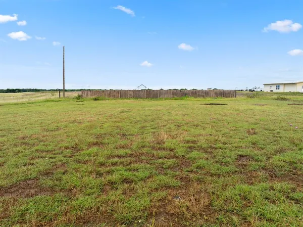 $249,500 | 175 Hcr-4434, Itasca, TX 76055