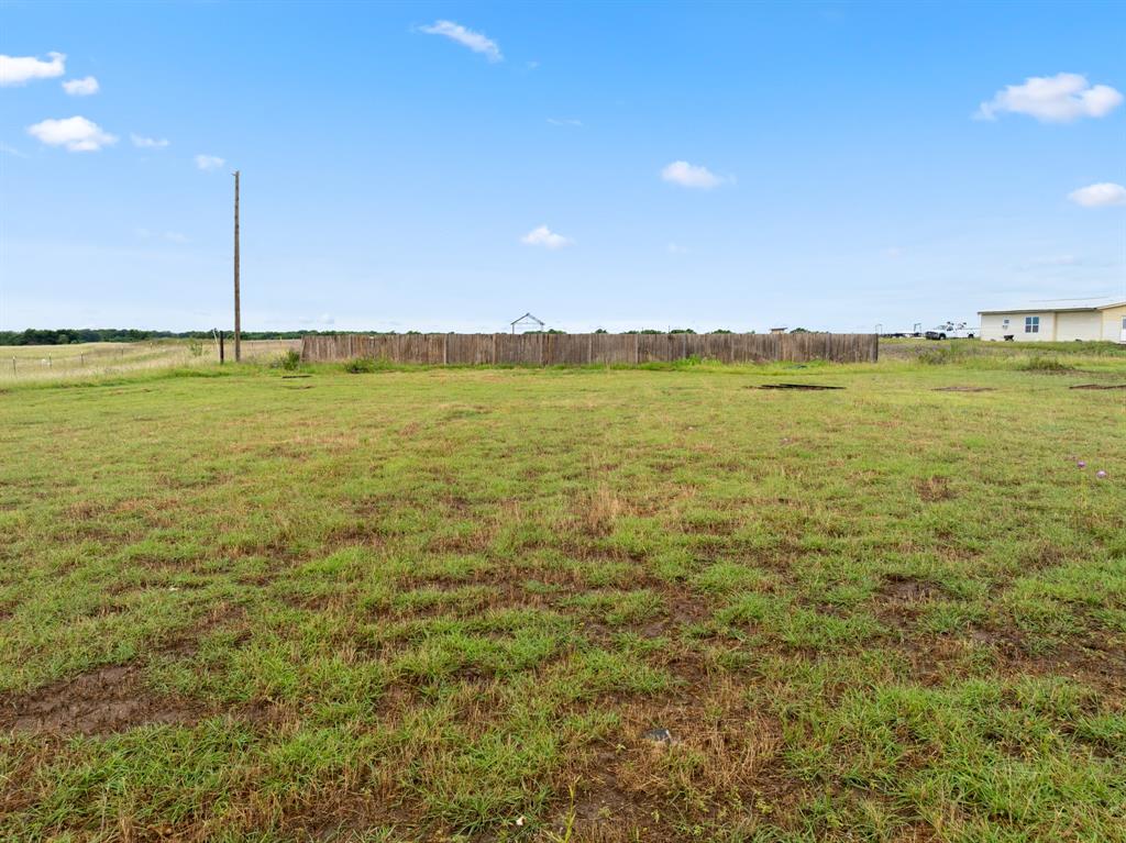 175 Hcr-4434 Itasca, TX 76055 - Photo 25 of 30 a view of an ocean from a yard