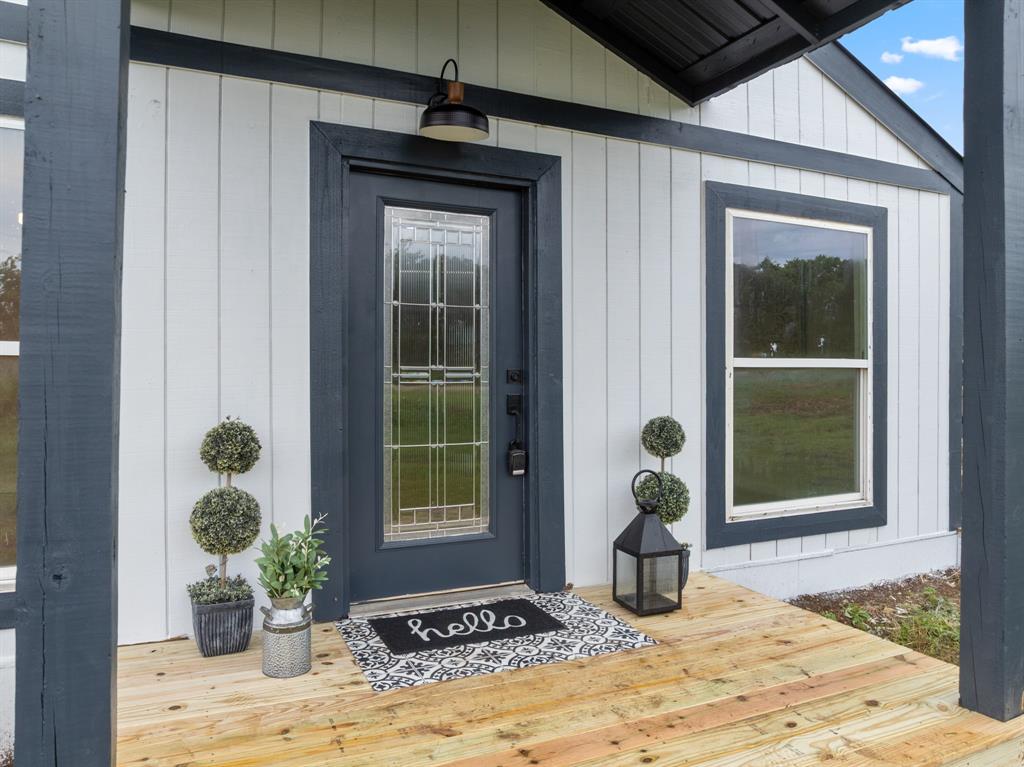 175 Hcr-4434 Itasca, TX 76055 - Photo 4 of 30 a house view with a outdoor space