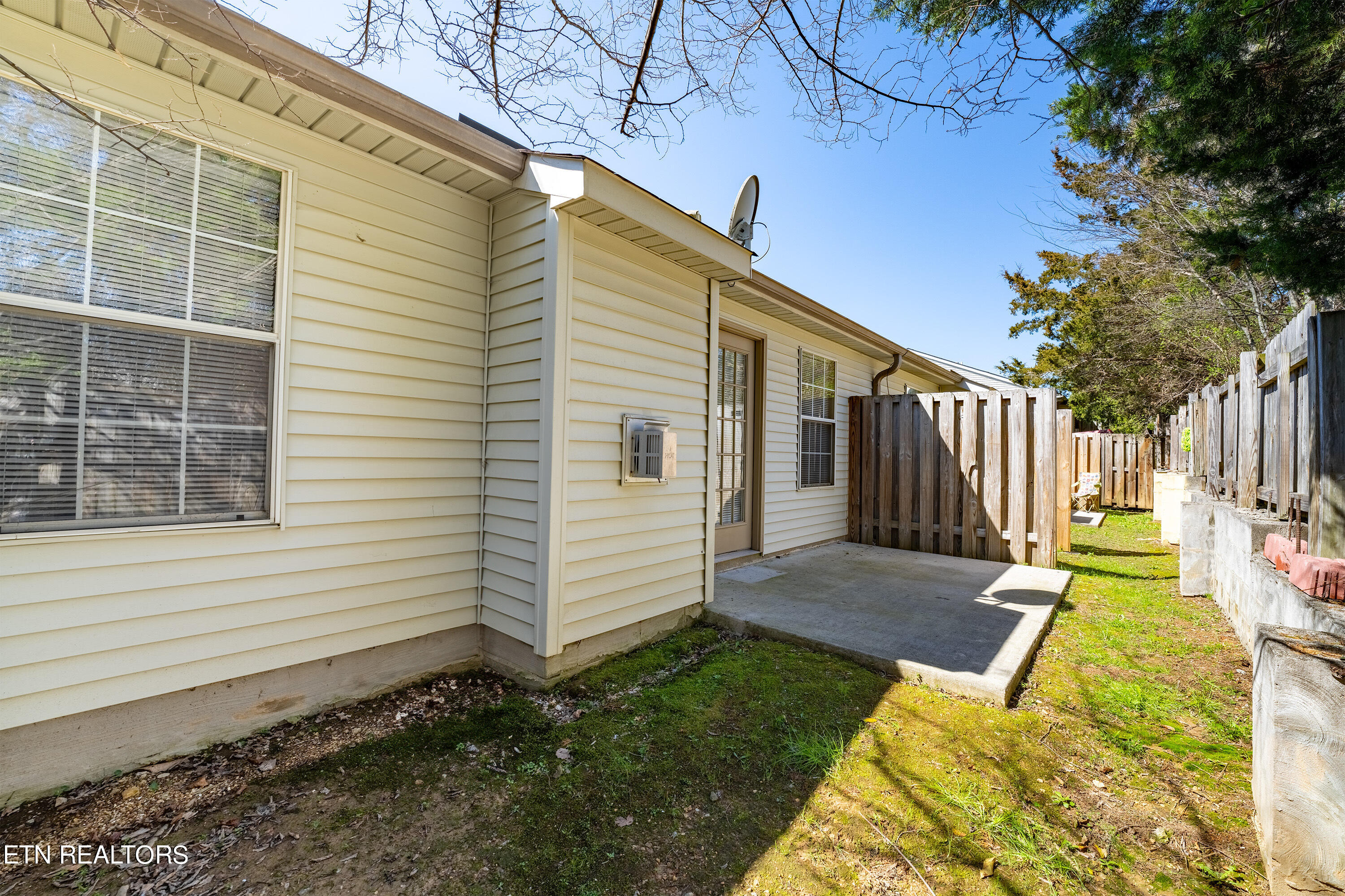 334 Hawthorne Oaks Way Powell, TN 37849 - Photo 20 of 24 17