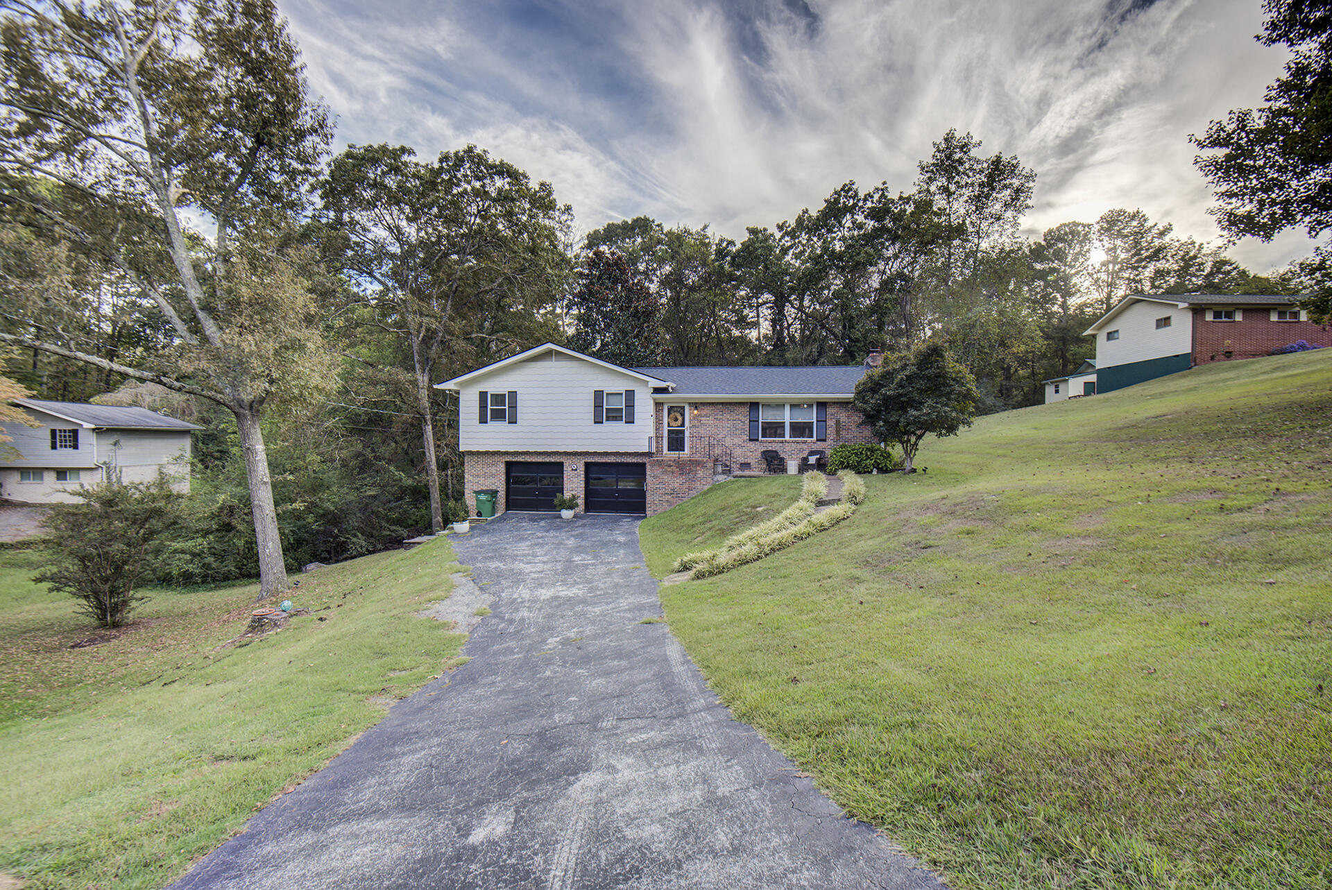 172 Hickory Circle Ringgold, GA 30736 - Photo 2 of 35 KHP02 (19)