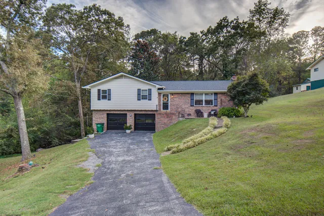 $294,500 | 172 Hickory Circle, Ringgold, GA 30736