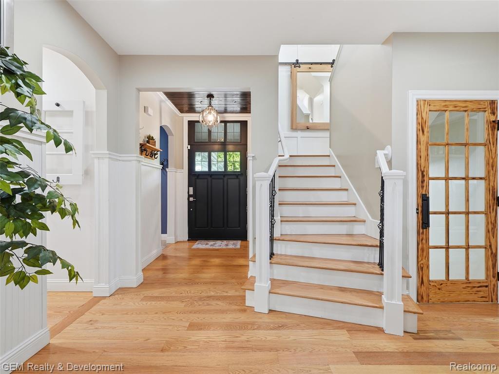 45625 West 9 Mile Road Novi, MI 48374 - Photo 4 of 99