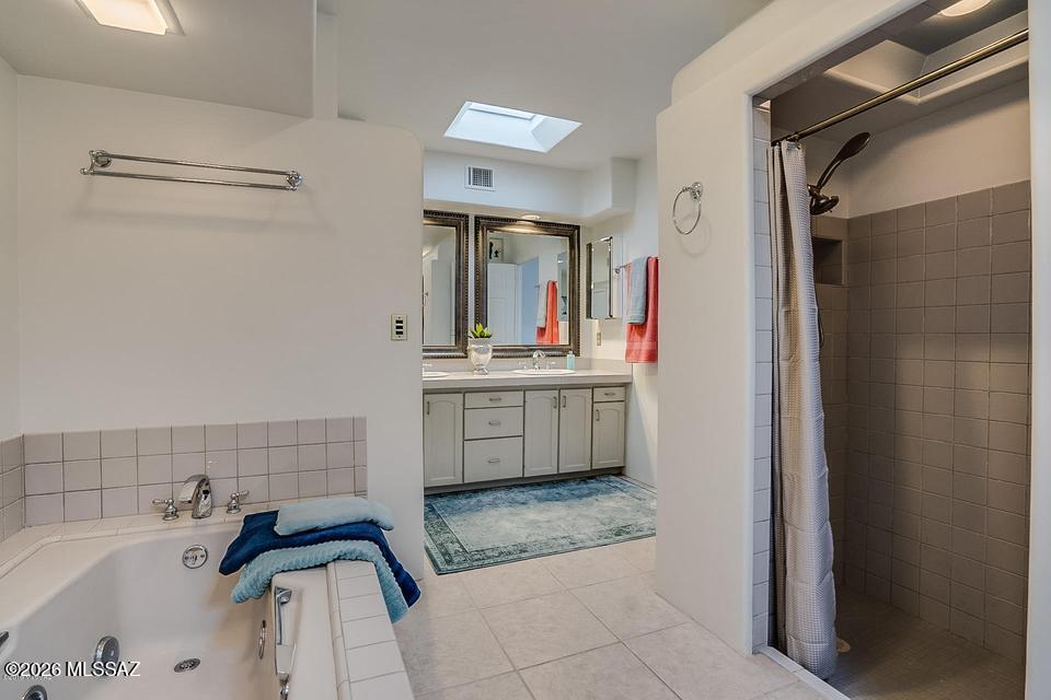 4060 North Swan Road Tucson, AZ 85718 - Photo 16 of 27 20200129185115163536000000-o