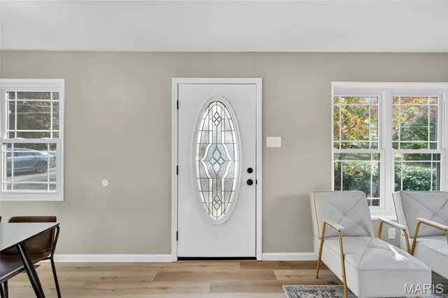 $299,900 | 519 Bismark Avenue, Rock Hill, MO 63119