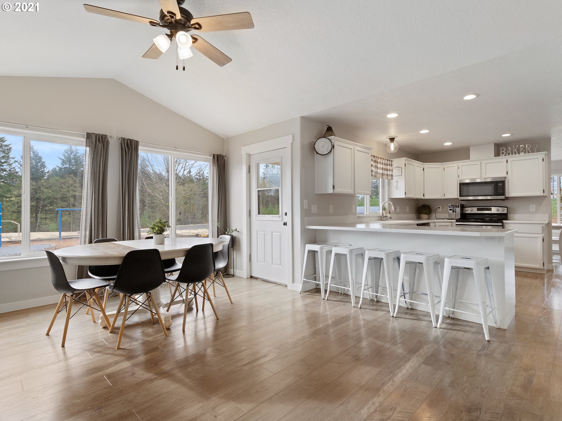 26701 Northeast Berry Road Battle Ground, WA 98604 - Photo 13 of 32 Gallery Image 13