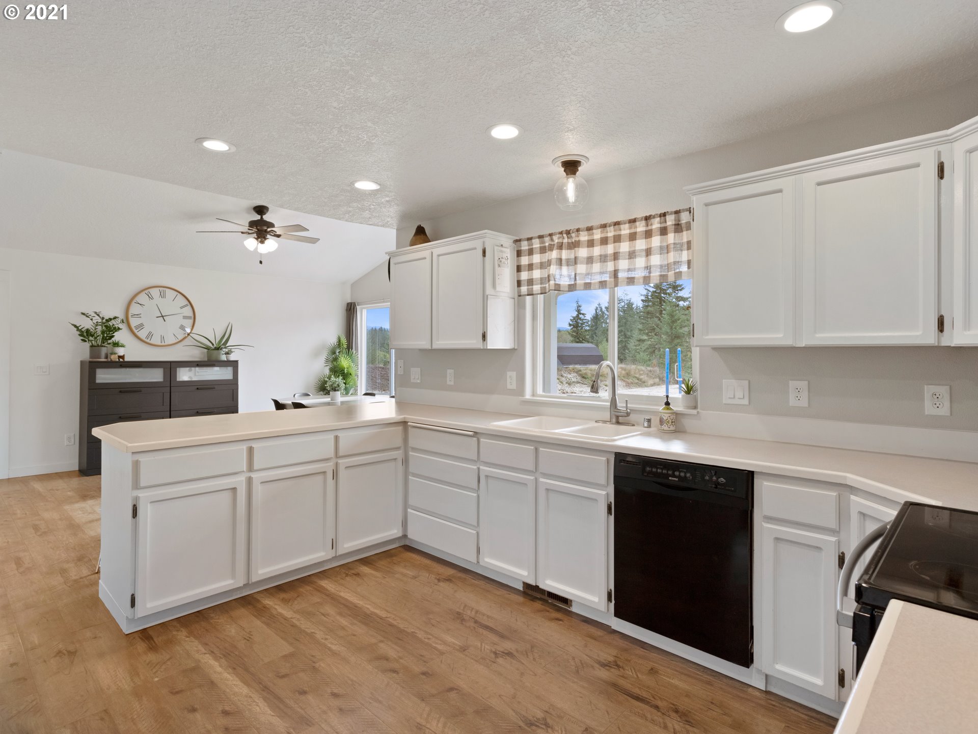 26701 Northeast Berry Road Battle Ground, WA 98604 - Photo 10 of 32 Gallery Image 10