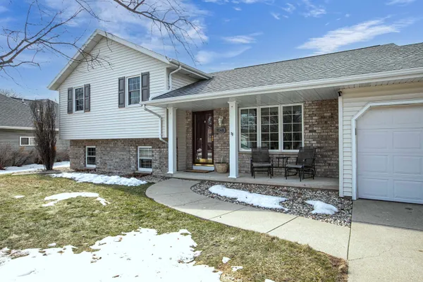 $374,900 | 1248 Deer Haven Drive, Menasha, WI 54952