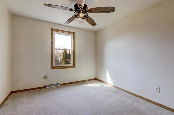 $374,900 | 1248 Deer Haven Drive, Menasha, WI 54952