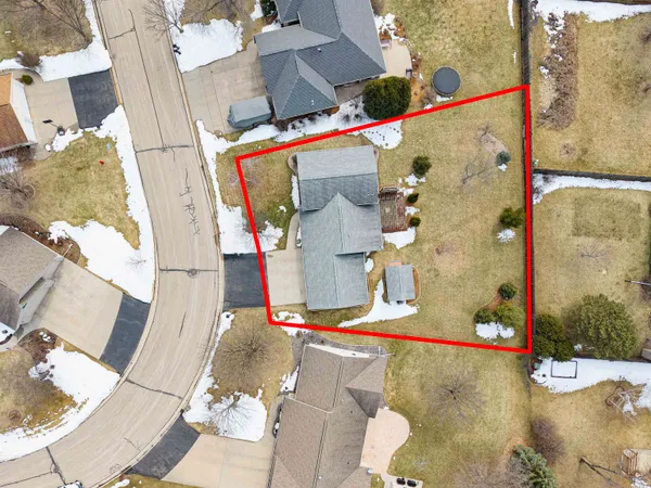 $374,900 | 1248 Deer Haven Drive, Menasha, WI 54952