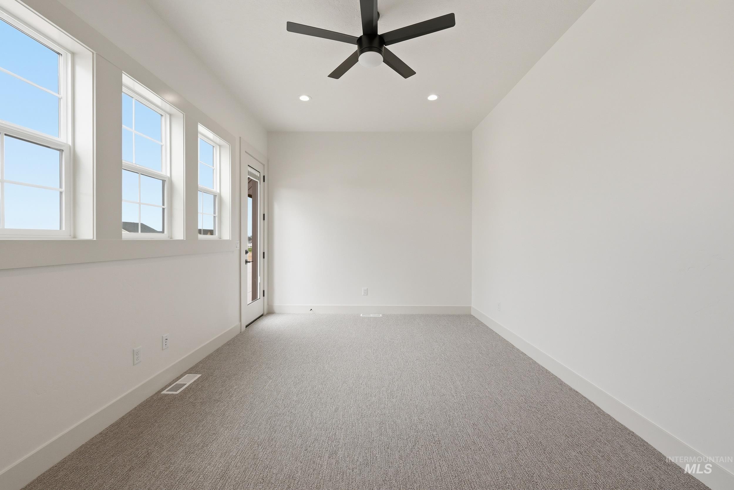 24921 Belgian Way Middleton, ID 83644 - Photo 27 of 33