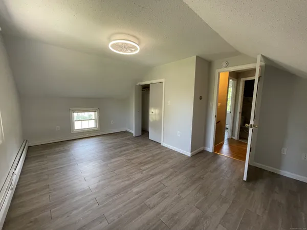 $2,300 | 161 Hoadley Road, Bethany, CT 06524