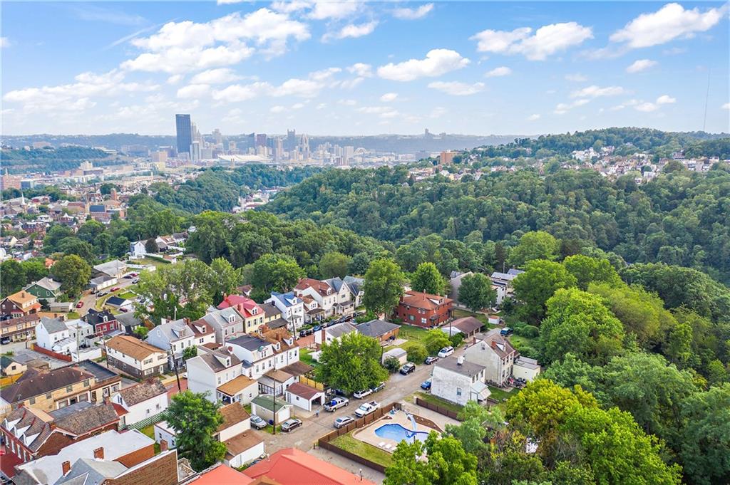 2121 Magnolia Street Pittsburgh, PA 15212 - Photo 2 of 23