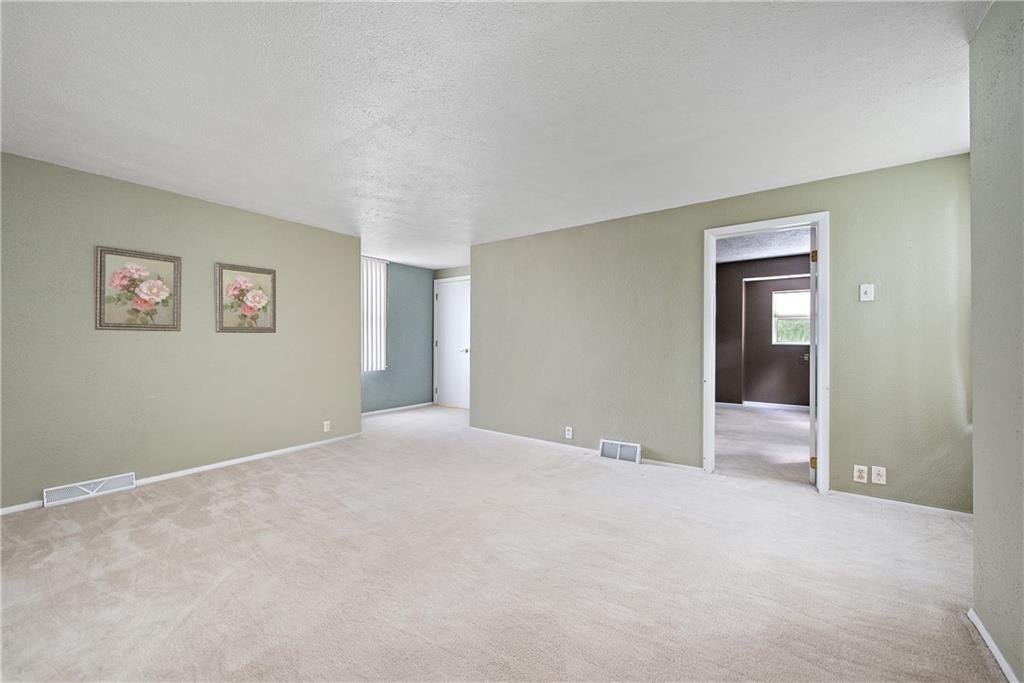 2121 Magnolia Street Pittsburgh, PA 15212 - Photo 11 of 23