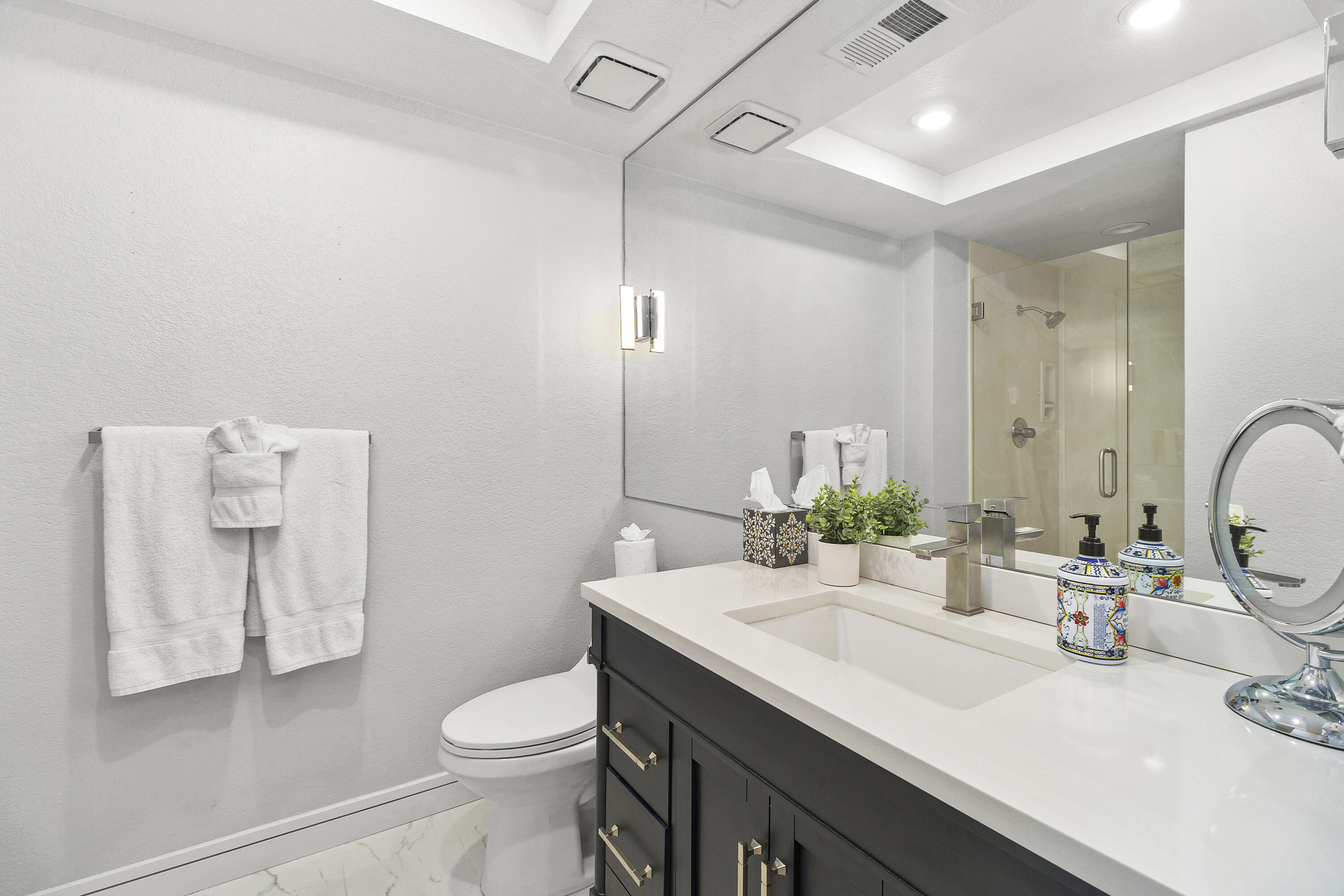 43 Conejo Circle Palm Desert, CA 92260 - Photo 29 of 58 a bathroom with a sink a toilet and shower