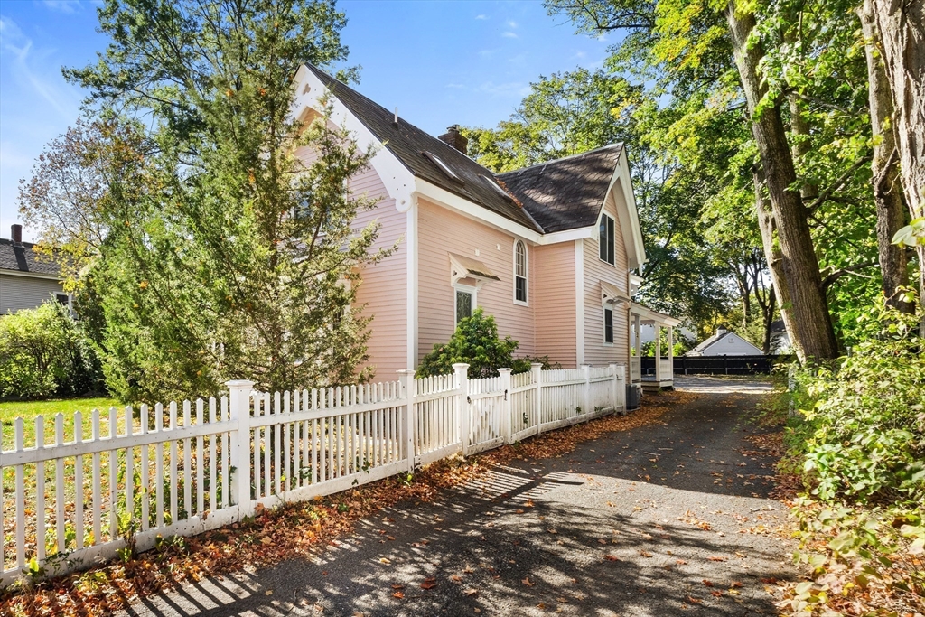 34 Thoreau Street, Unit 34 Concord, MA 01742 - Photo 20 of 20